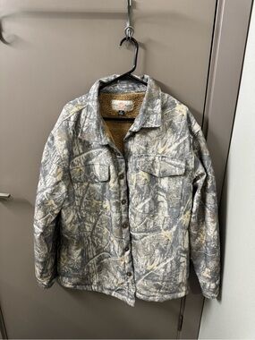 Men’s Camo Sherpa Jacket